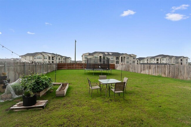 Building Photo - 3600 Carinaro Lp