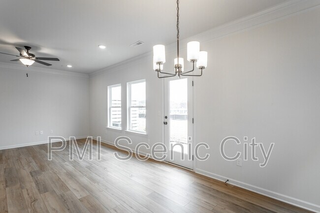 Building Photo - 9437 Cavalier Wy