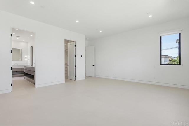 Building Photo - 206 4th St