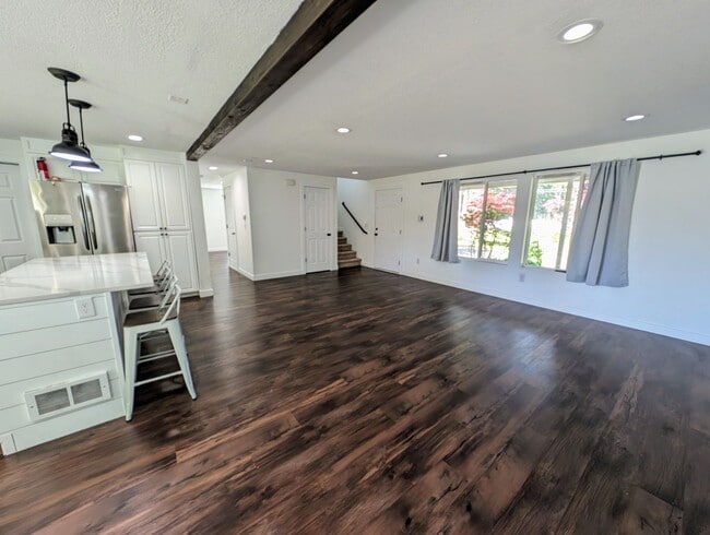 Building Photo - Large 4 Bedroom Home for rent in PO - Over Two Acres and Room to Roam!