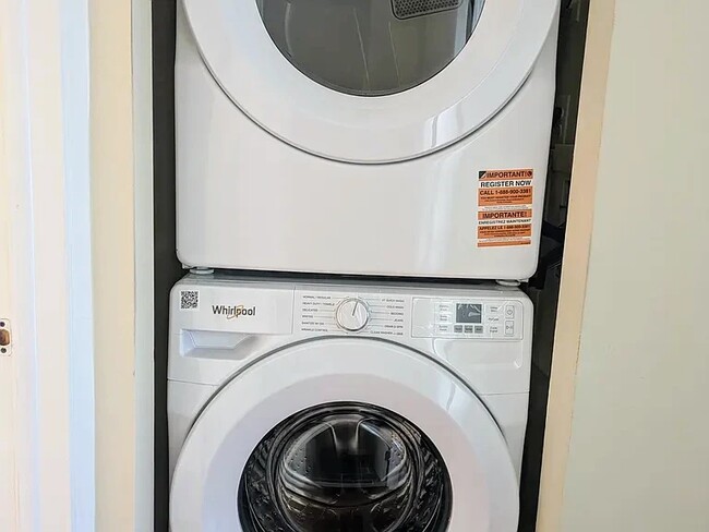 Brand new full size washer and dryer - 806 Somerset Ct