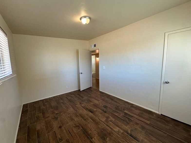 Building Photo - 6402 E Calle Altair