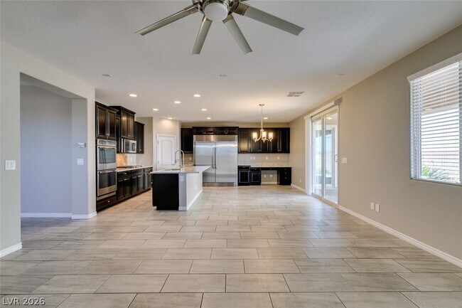 Building Photo - 12351 Champions Tour Dr