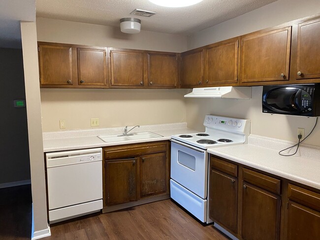 Interior Photo - Quail Creek Apts.