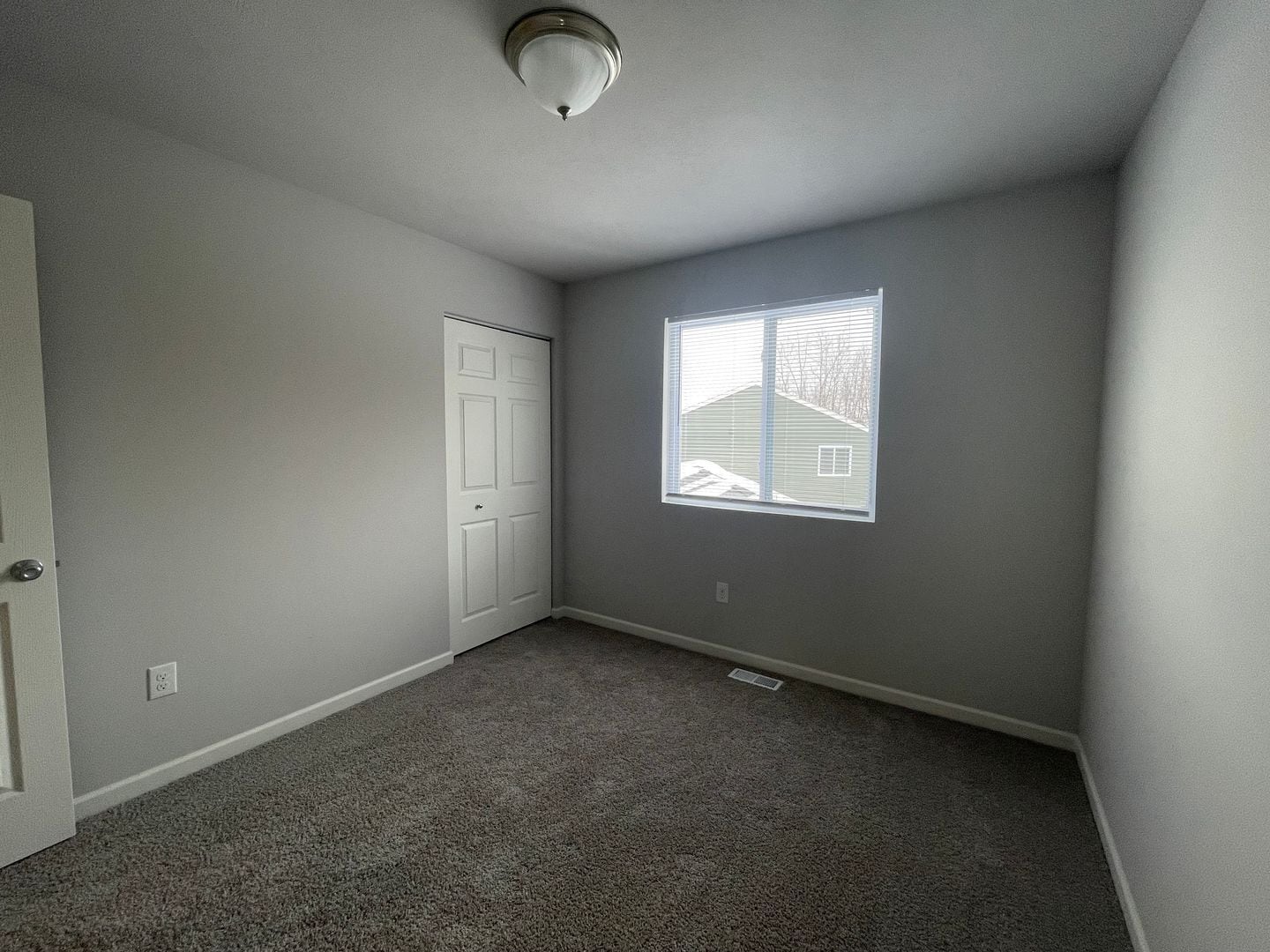 Building Photo - 10355 Craven Wy