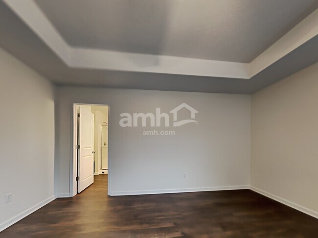 Building Photo - 7409 Vintage Cir