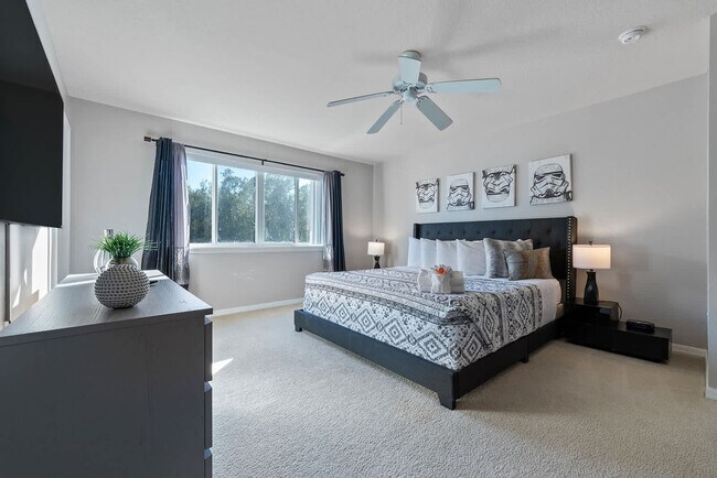 Building Photo - 453 Scrub Jay Way