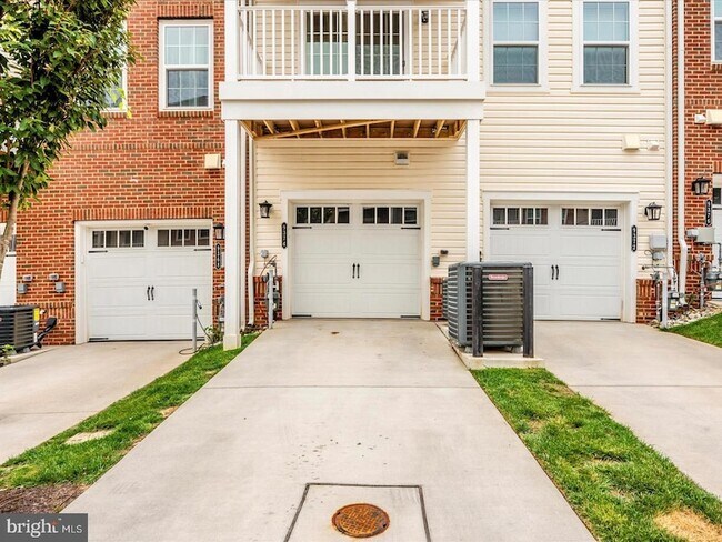 Building Photo - 9374 Seney Ln