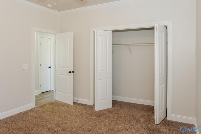 Building Photo - 115 Chapel Creek Dr