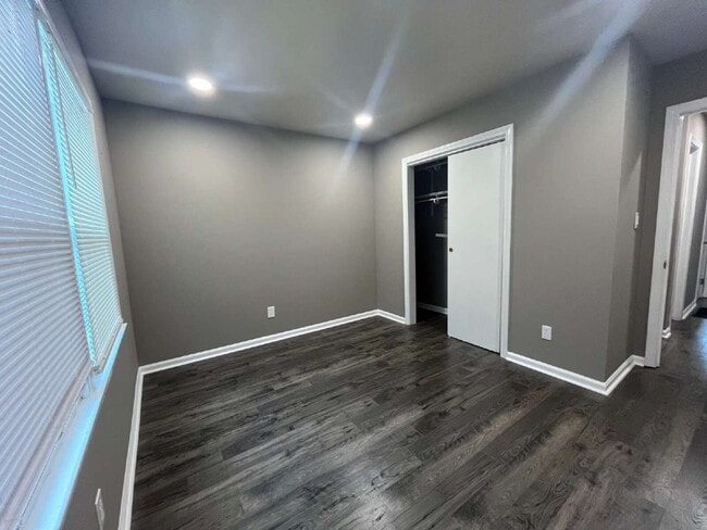 Building Photo - 6208 Cedar Point Dr NW