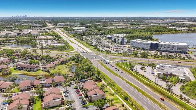 Building Photo - 890 N Village Dr