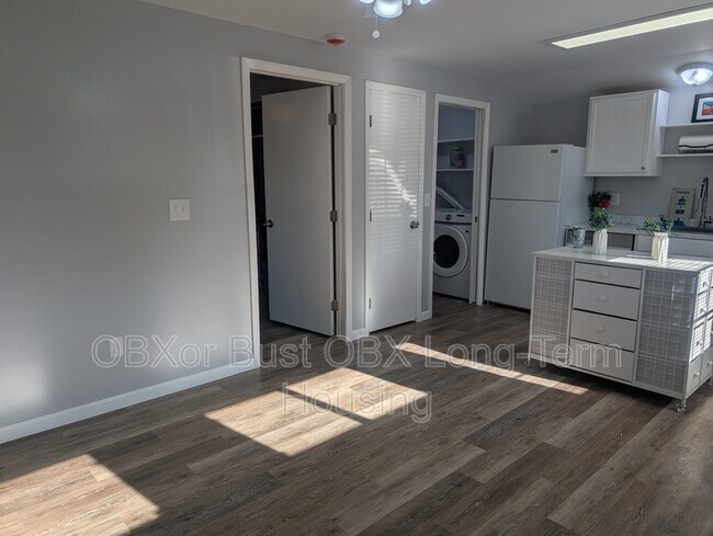 Building Photo - 100-A Mallard Court