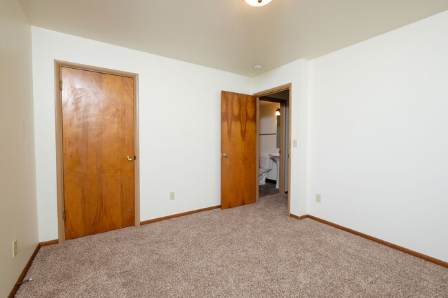 Northwood Apartments | Bedroom - Sandy Creek