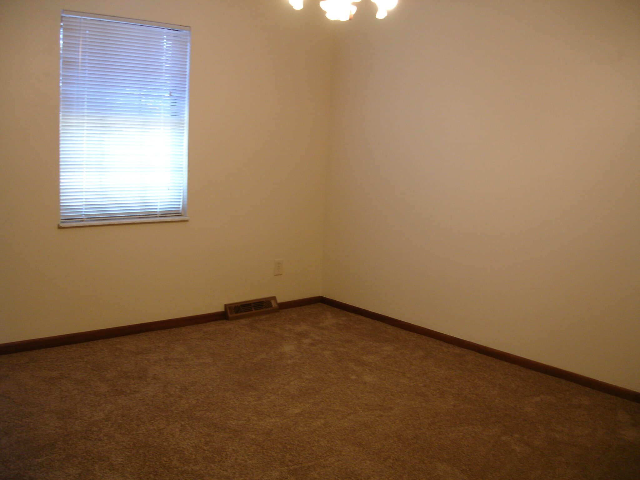 2nd Bedroom - 7101 N Park Ave