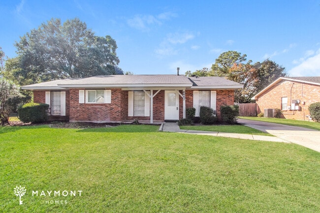 Building Photo - 4667 Ray Dr