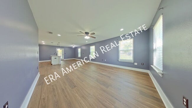 Building Photo - 816 W Walnut Ave