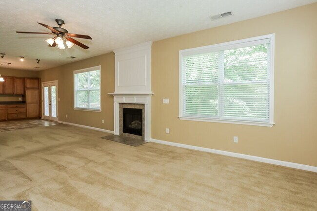 Building Photo - 934 Mill Creek Ave