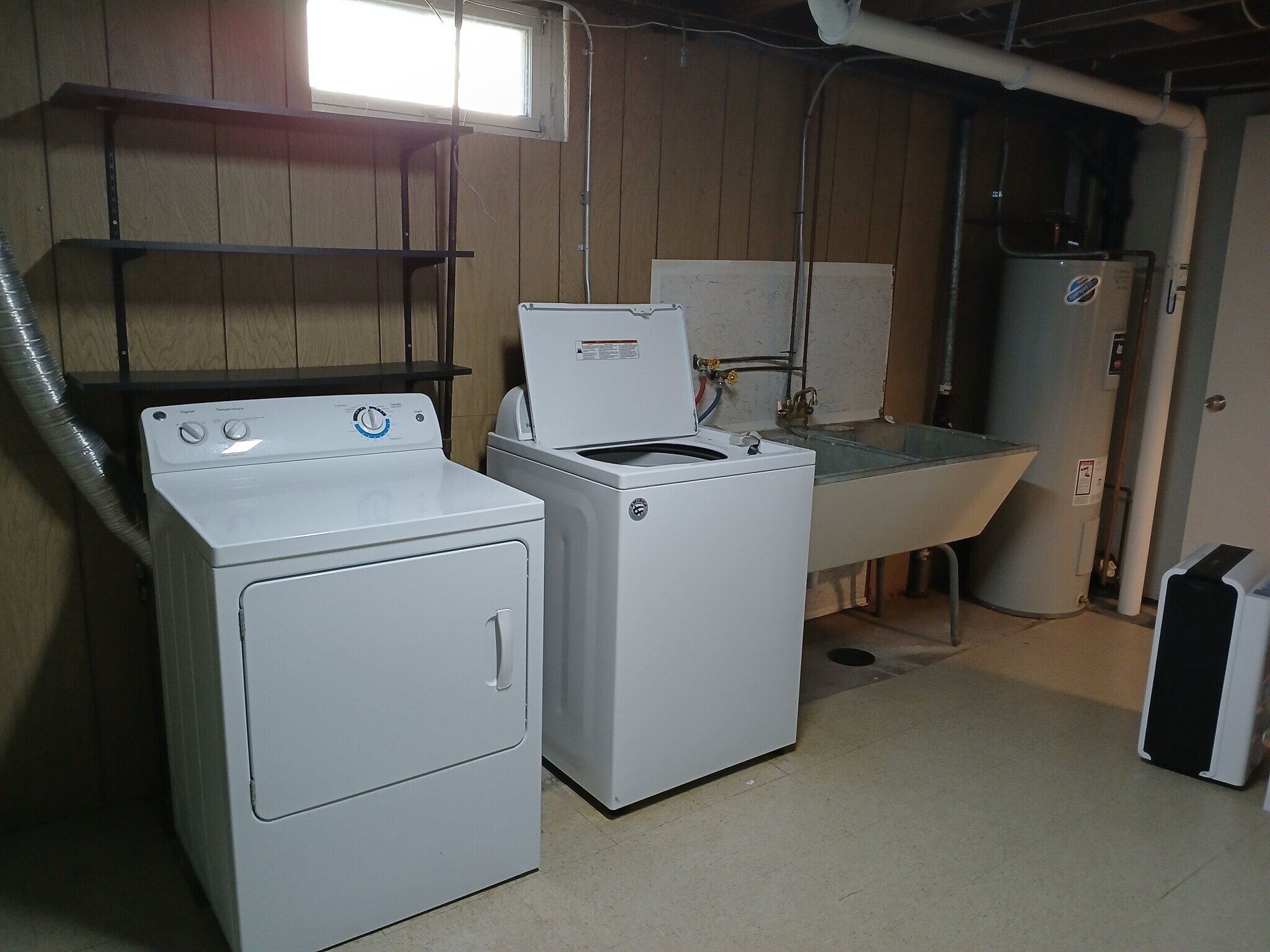 Washer and Dryer - 1209 9th Ave SE