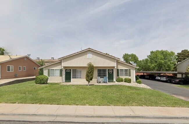 Building Photo - "Charming 2-BR with 2 Baths in St. George – 980 Sq. Ft. of Comfort!"