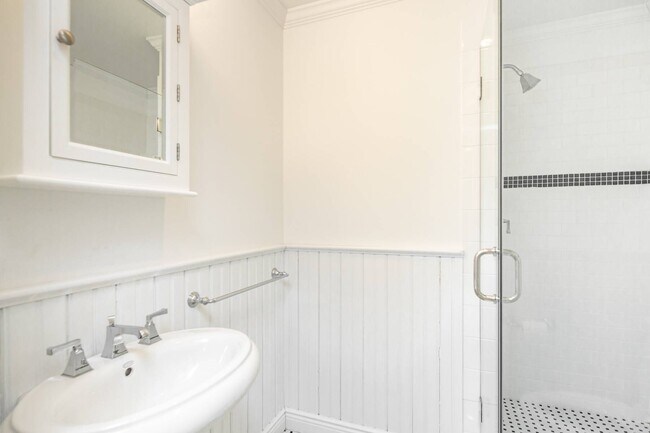 Building Photo - 29 South St