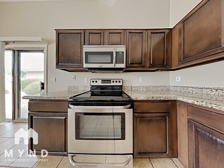 Building Photo - 40908 N Barnum Way