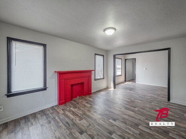 Building Photo - ozy 2-Bedroom Home in NE OKC – Affordable ...