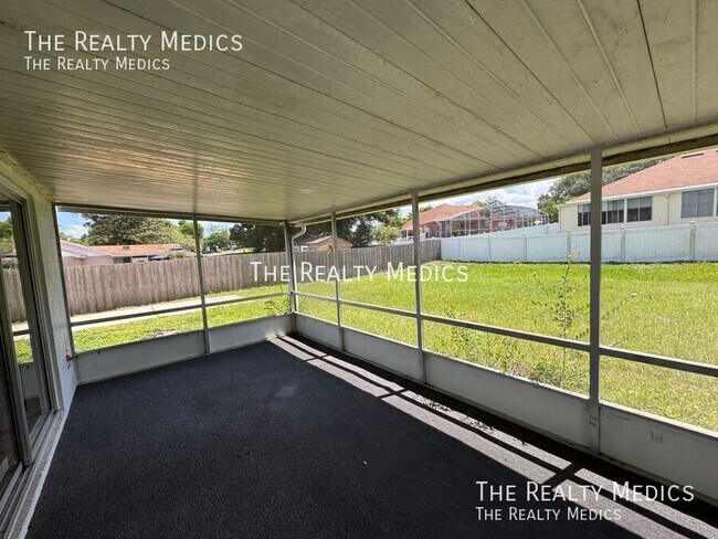 Building Photo - 2144 E Parkton Dr