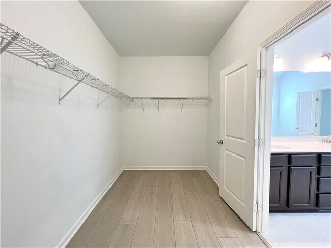 Building Photo - 2409 Ivy Meadow Ln