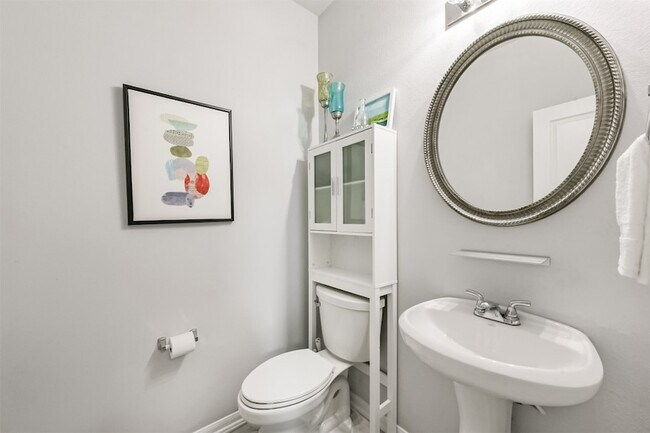 Building Photo - 10018 Chase Ct