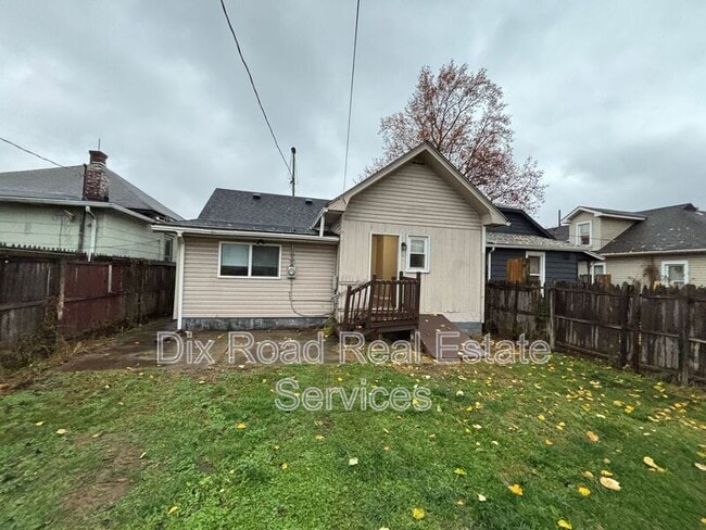 Building Photo - 1520 Lawn Ave