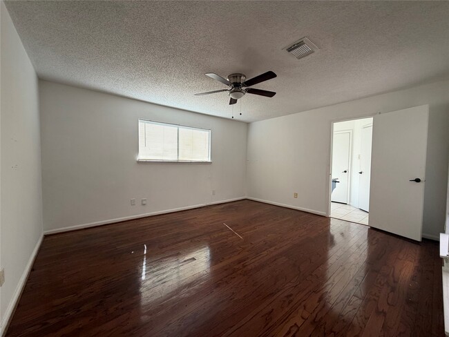 Building Photo - 4307 Bugle Rd