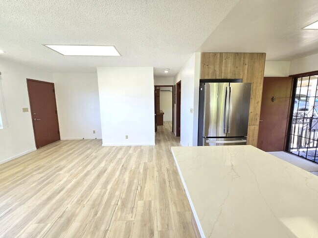 Building Photo - Renovated 2br/1ba Halawa Heights Cottage with Pearl Harbor Views!