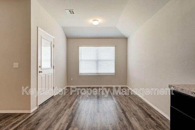 Building Photo - 9440 SW 44th Terrace