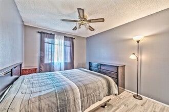 Building Photo - 5243 Orinda Ave