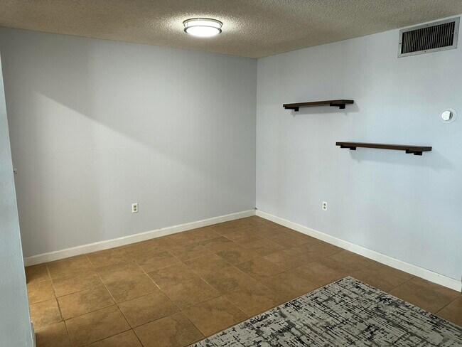 Building Photo - 108 Paradise Harbour Blvd