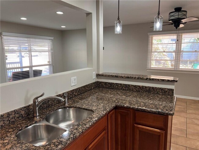 Building Photo - 2047 Panstone Ct SW