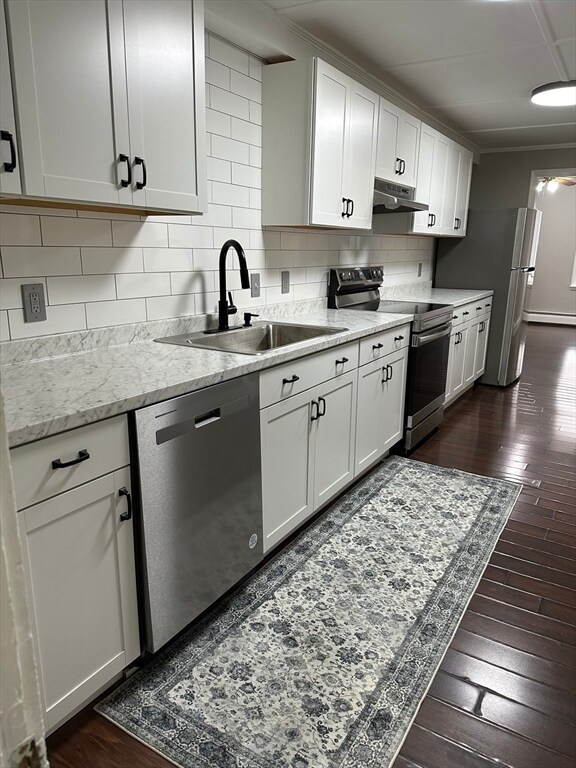 Building Photo - 51 Walnut St