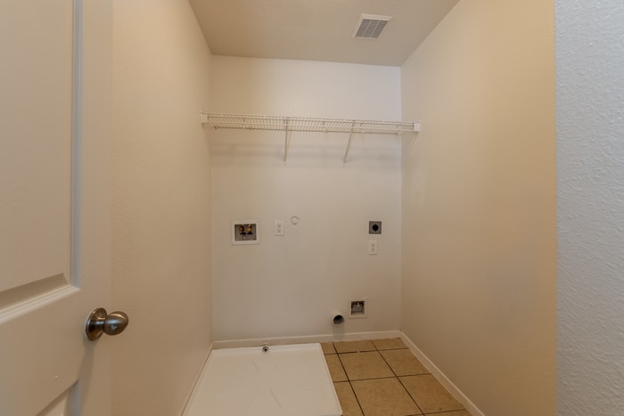 Building Photo - 2323 Emory Knoll Dr