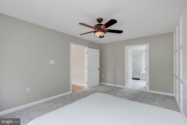 Building Photo - 2408 Ripplemeade Ct
