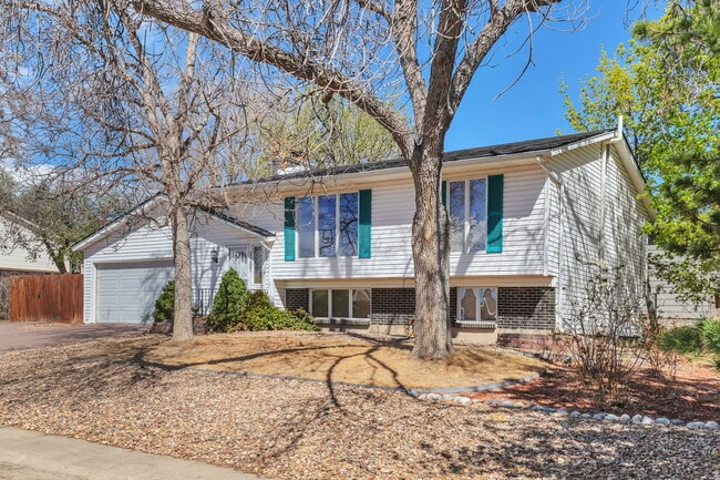 Building Photo - 1107 E 15th Ave