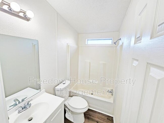 Building Photo - 1281 West St