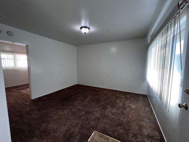 Interior Photo - 1314 Edgewood Way