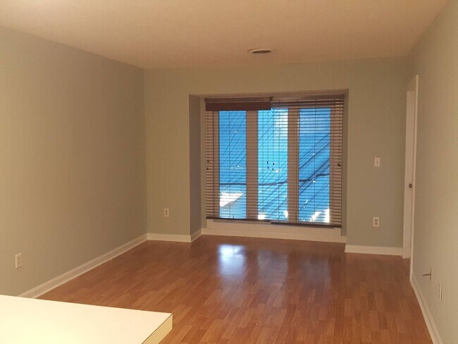 Building Photo - 4707 Cobblestone Dr