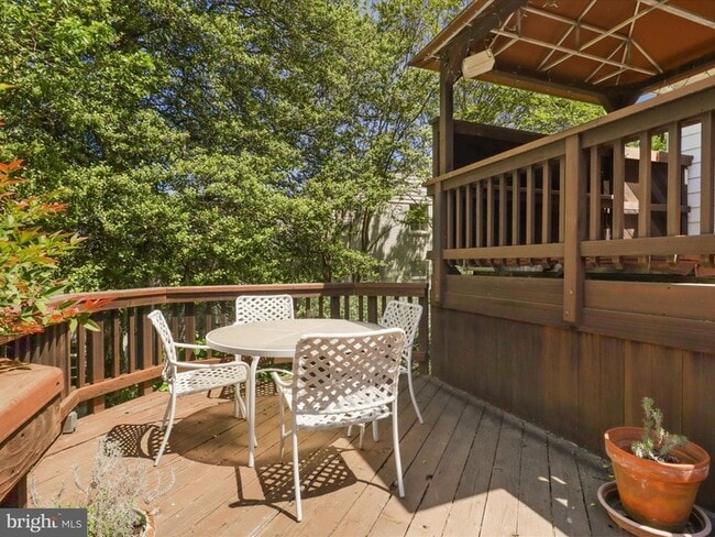 Building Photo - 4725 Rock Spring Rd