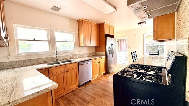 Building Photo - 2056 Meridian Ave