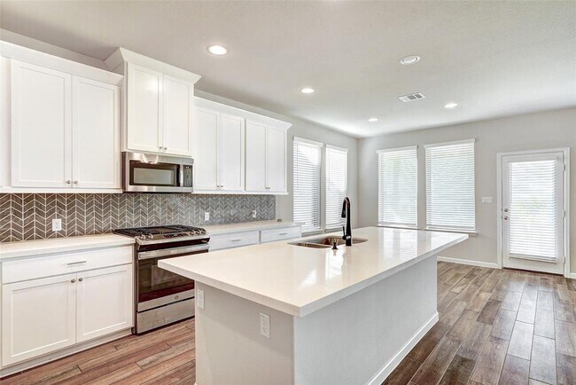 Building Photo - 2604 San Bautista Wy