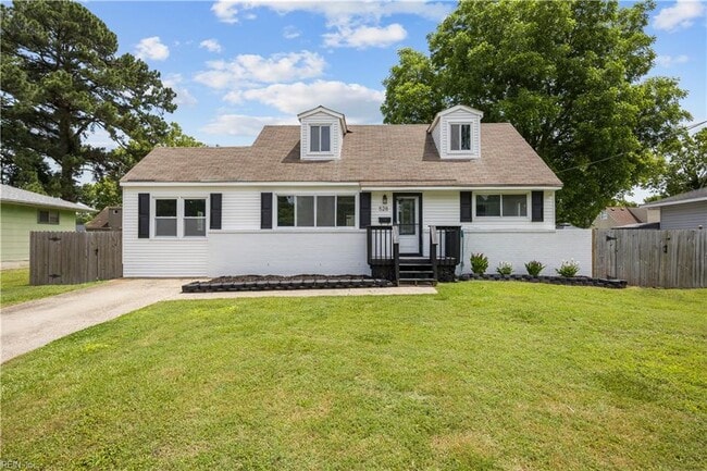 Primary Photo - 528 Lavender Ln