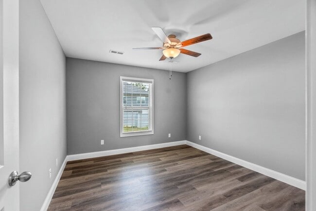 Building Photo - Newer House In Cape Girardeau