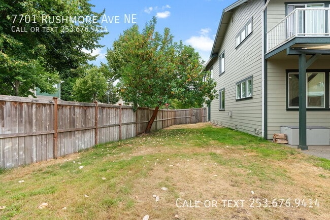 Building Photo - 7701 Rushmore Ave NE