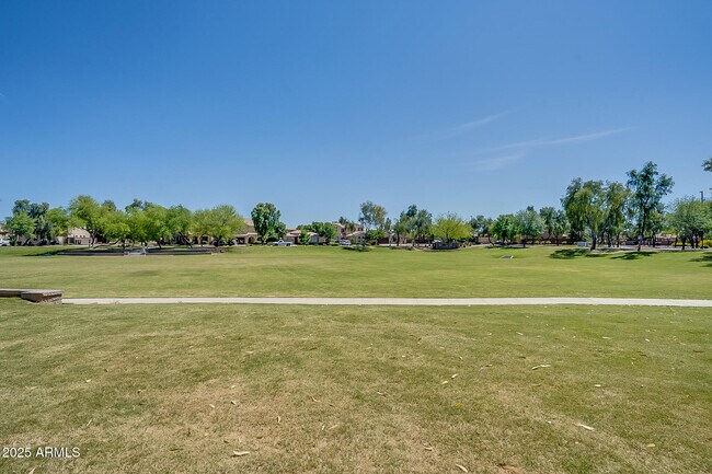 Building Photo - 4711 E Buckboard Ct